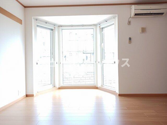 居室・リビング　きれいな内装です