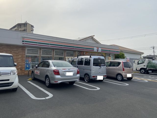 コンビニ　セブンイレブン 東大阪玉串元町2丁目店（コンビニ）まで366m