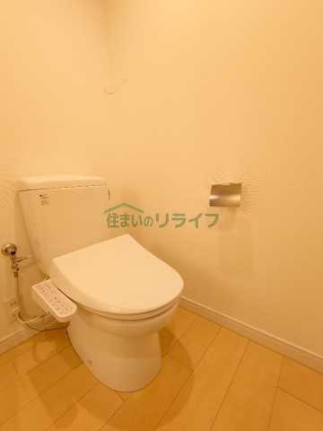 トイレ　別部屋の参考写真です