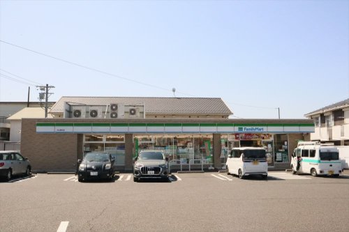 コンビニ　ファミリーマート 犬山清水店（コンビニ）まで654m