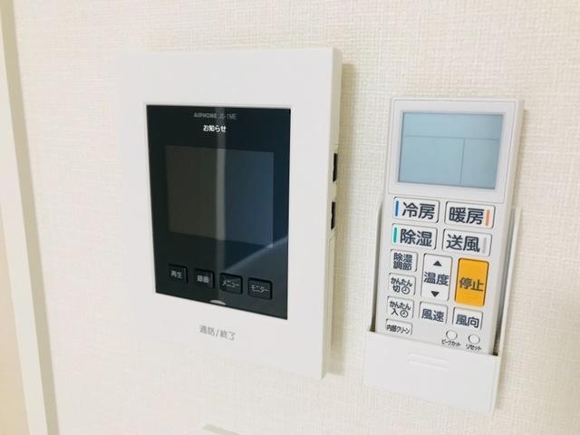 セキュリティ　モニター付きインターホン