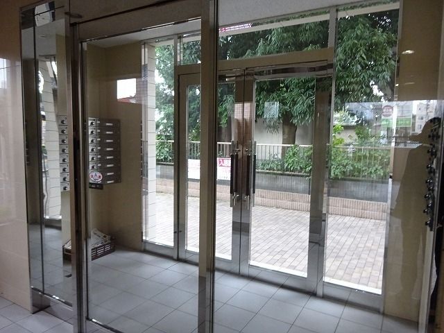 エントランス　オートロック