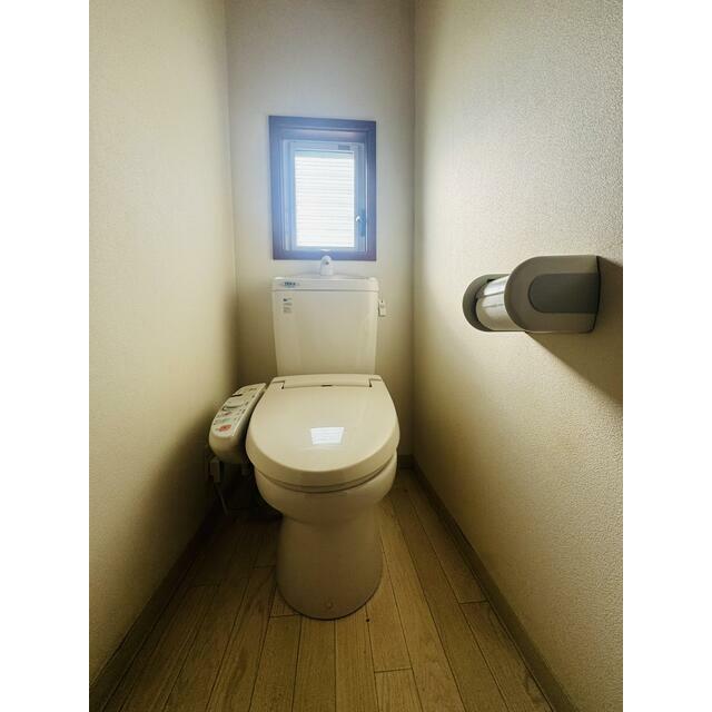 トイレ　一日平均８回、一年平均２５００回。長い時間を過ごすトイレだか