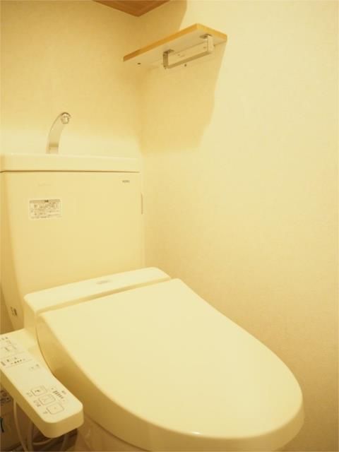 トイレ　清潔感のあるトイレです