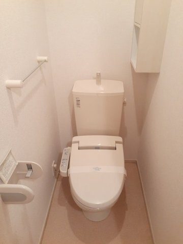 トイレ　ゆったりとした空間のトイレです