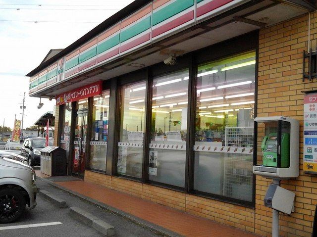 コンビニ　セブンイレブン小諸御影店（コンビニ）まで400m