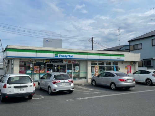 コンビニ　ファミリーマート 川越的場店（コンビニ）まで137m