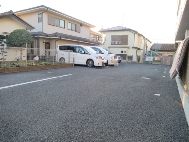 駐車場　駐車場