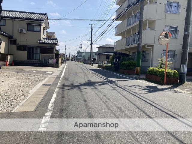 その他　前面道路（その他）まで0m