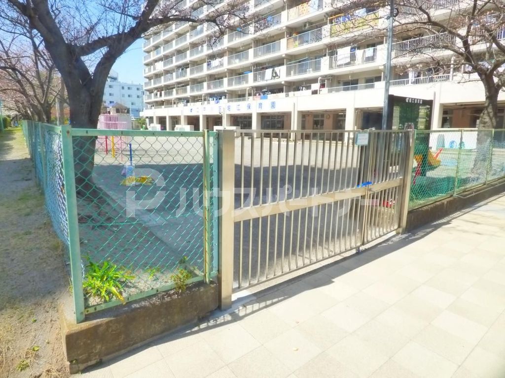 幼稚園・保育園　堀江保育園（幼稚園・保育園）まで730m