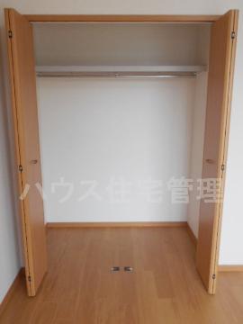 収納　クローゼット