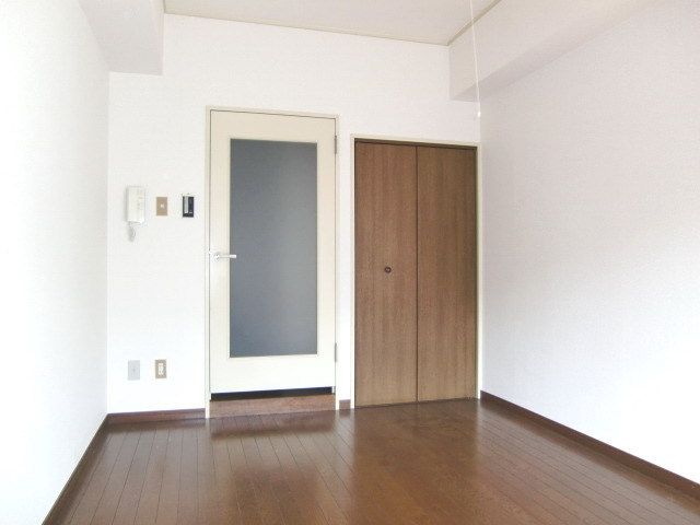 その他部屋・スペース　★広めの７帖フローリングのお部屋です★