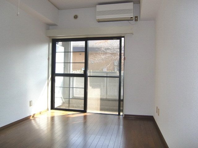 居室・リビング　★フローリングのお部屋です★