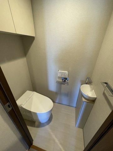 トイレ　（別タイプ参考写真）レジデンシャル池袋本町　豊島区池袋本町３