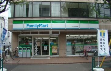 コンビニ　ファミリーマート 杉並天沼店（コンビニ）まで334m