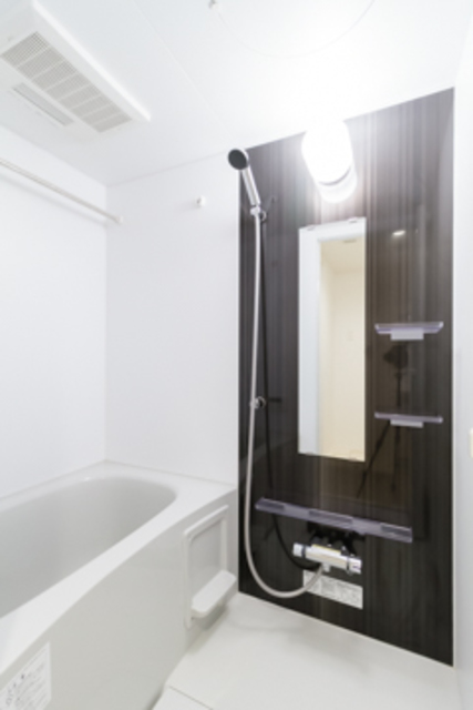 バス・シャワールーム　※写真は同タイプ住戸です。