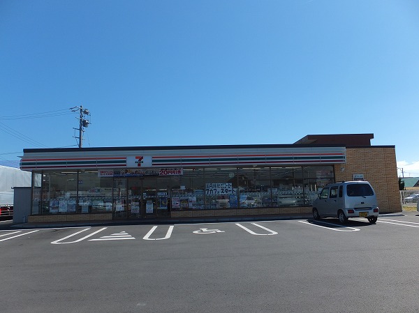 コンビニ　セブンイレブン 牧之原静波店（コンビニ）まで1172m