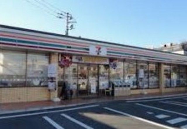 コンビニ　セブンイレブン横浜下末吉1丁目店（コンビニ）まで782m