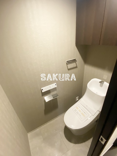 トイレ　嬉しい温水洗浄便座♪