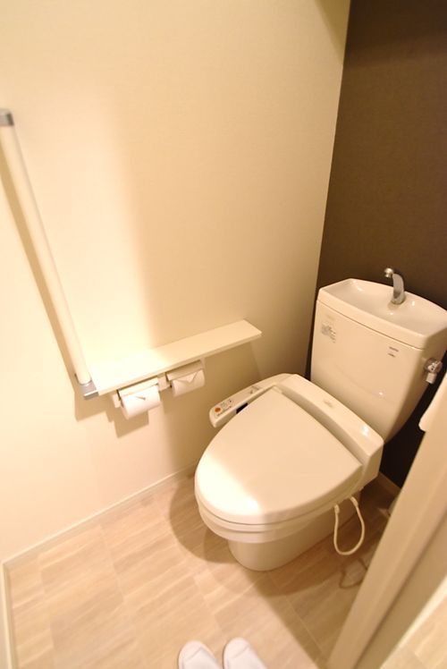 トイレ　清潔感のあるトイレです
