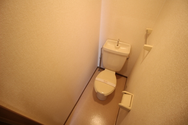 トイレ　※写真は他号室です