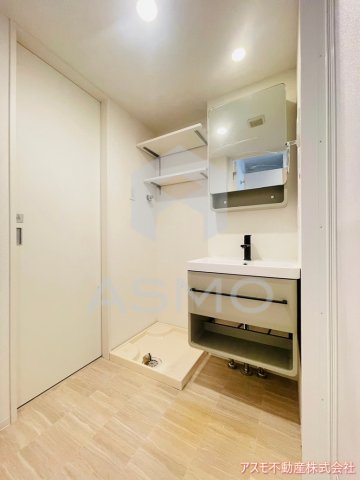 洗面設備　同マンション別部屋　参考写真