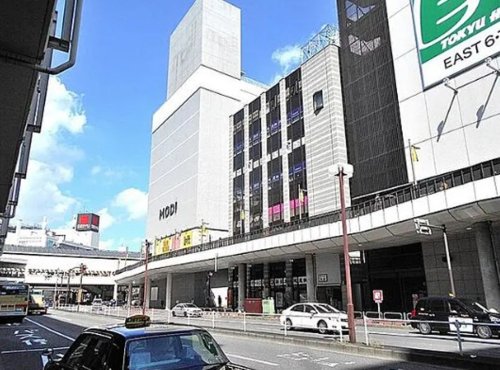 ショッピングセンター　町田モディ（ショッピングセンター）まで406m