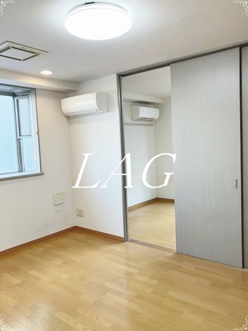 居室・リビング　洋室のお部屋です。