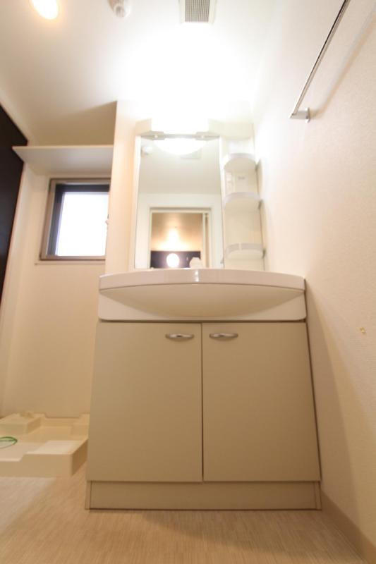 洗面設備　写真は反転バージョンです。