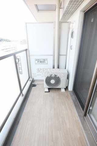 バルコニー　バルコニー付きで採光＆風通し良好！