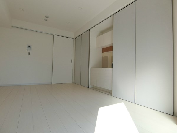 その他部屋・スペース　収納完備の洋室です。