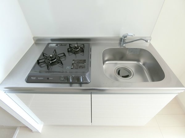 キッチン　2口コンロ付きです。