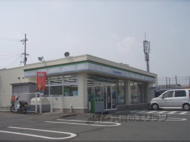 コンビニ　ファミリーマート山科八代店（コンビニ）まで20m