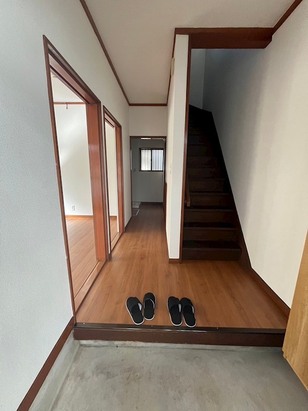 玄関　現況優先