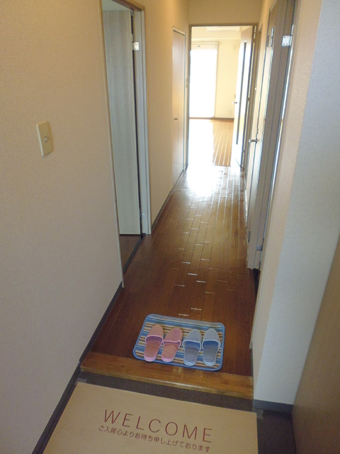 玄関　※小物は設備ではありません