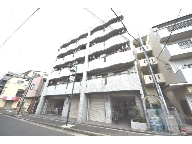 建物外観　スッキリとした外観