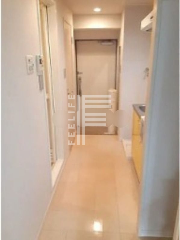 玄関　別部屋の写真です、ご参考までに。
