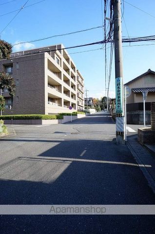 その他　周辺道路（その他）まで2m