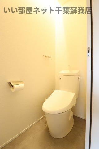 トイレ　落ち着いたトイレです