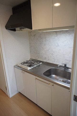 キッチン　２口ガスシステムキッチン※別室参考画像