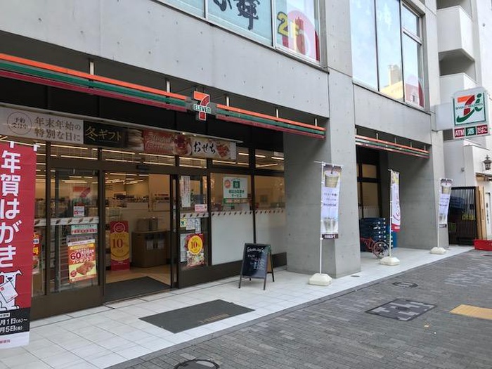 コンビニ　セブンイレブン渋谷3丁目明治通り店（コンビニ）まで25m