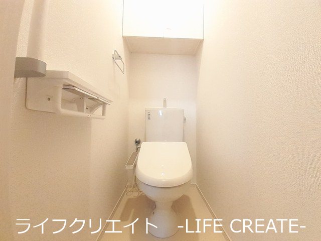 トイレ　写真は203号室