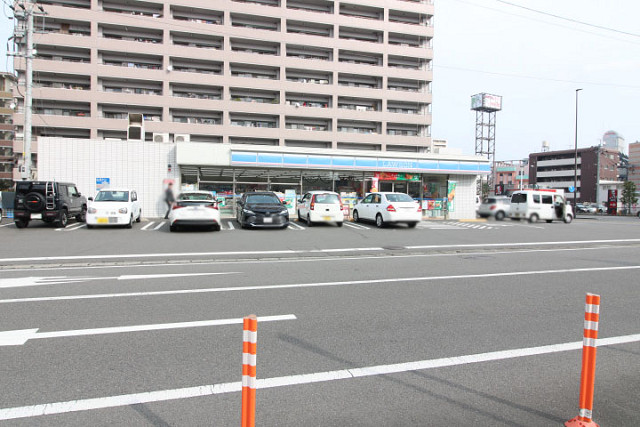 コンビニ　ローソン大分新町店（コンビニ）まで140m
