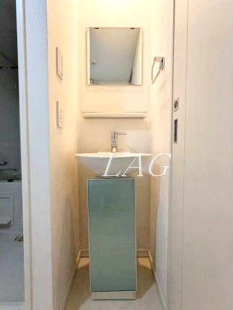 洗面設備　洗面台です。