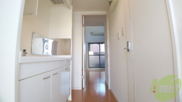 玄関　玄関からの風景です。広々としていいですね。
