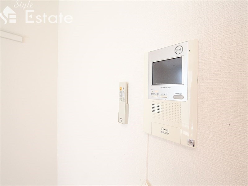 セキュリティ　モニター付きインターホン