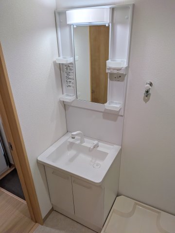 洗面設備　生活に欠かせない独立洗面台です