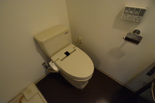トイレ　ウォシュレット付きのトイレです！
