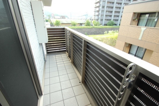 バルコニー　※別部屋の写真です
