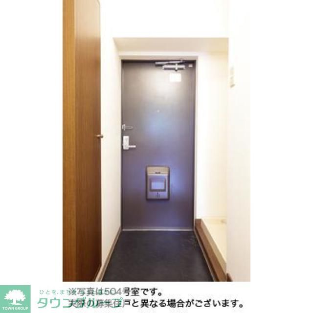 玄関　※写真は同タイプ住戸です。